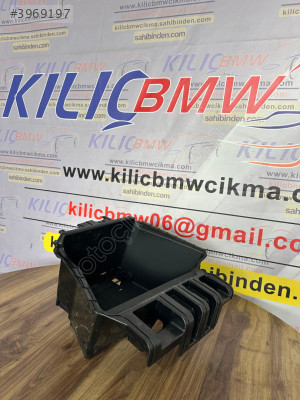 BMW G60 520İ İ5 BAGAJ EŞYA GÖZÜ SAĞ 5A01792