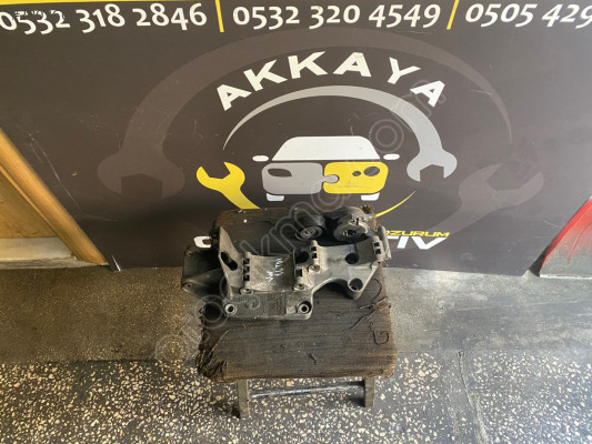 045903143C Octavia Alternatör Braketi 1.9 TDI Çıkma