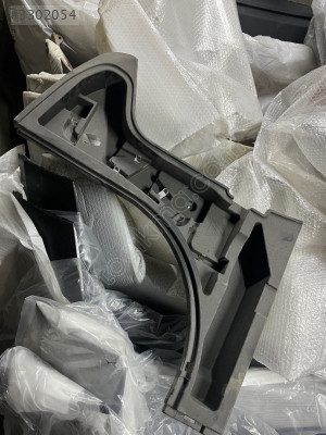 TOYOTA AURİS BAGAJ PLASTİĞİ KUTUSU ORJİNAL ÇIKMA PARÇA