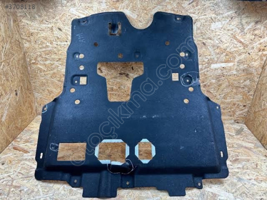 Peugeot 208 motor alt muhafaza 9824226080