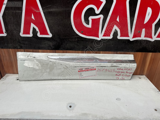 Volvo XC 60 sağ arka kapı bandı 2017 2024