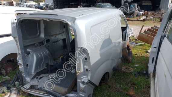 FİAT DOBLO 3 KESME SAĞ ARKA