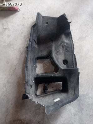 MERCEDES W212 Arka Sağ Taraf Bagaj Paneli Kapağı A2126901441