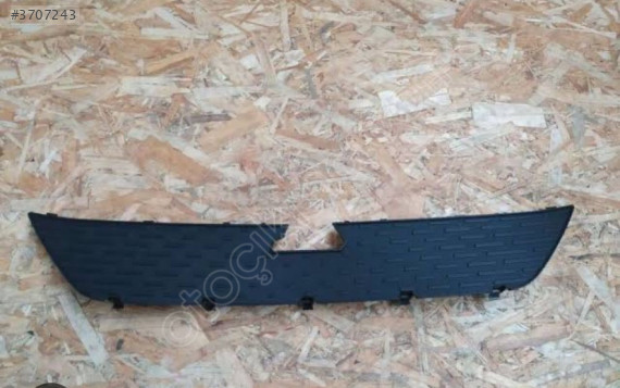 Peugeot 2008 ön tampon tapası 9839248780