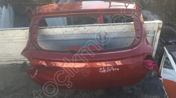 DACİA SANDERO STEPWAY BAGAJ KAPAĞI