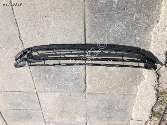 MERCEDES EQA H243 ÖN TAMPON ORTA IZGARA 2438857701