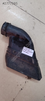 Megane 2 çıkma hava filtre  borusu 8200177232