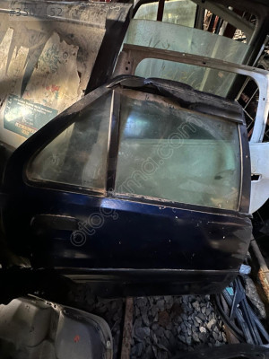 Citroen Saxo sağ arka kapı çıkma