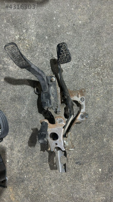 2015 FORD COURİER VAN 1.5 DİZEL PEDAL SETİ