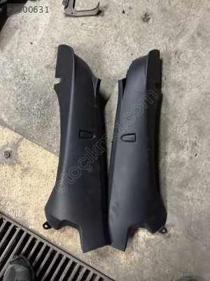 SEAT LEON ARKA DİREK KAPLAMASI SOL VE SAĞ 5F4867766 - 5F4867765