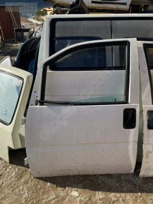 FİAT SCUDO SOL ÖN KAPI