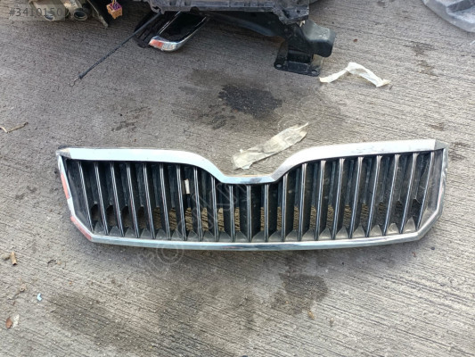 SKODA SUPER B ÖN PANJUR 853668B