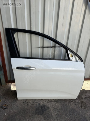 EGEA SAĞ ÖN KAPII HATASIZZ ORJİNAL ÇIKMAA