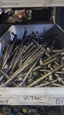 Honda Vtec Silindir kapak Saplaması