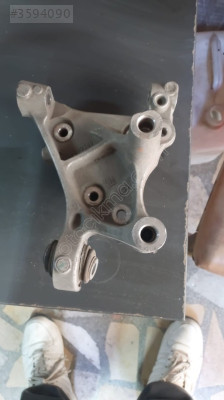 Opel İnsignia B Arka Taşıyıcı Çıkma Orjinal Parça