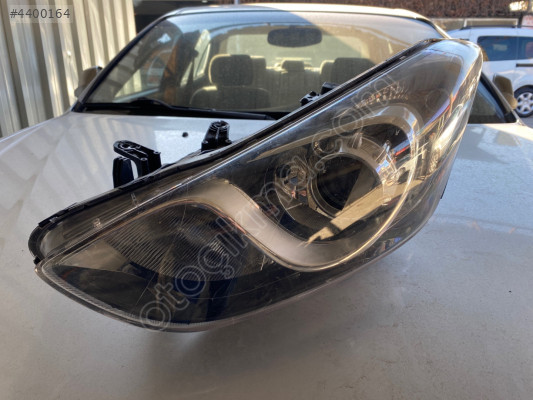 Hyundai İ30 sağ far