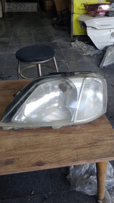 Dacia Logan eski model sol ön far