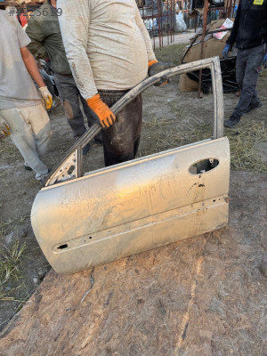 Laguna 1 sol ön kapı