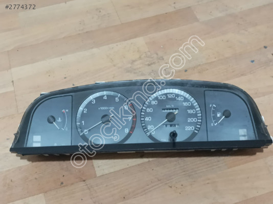 Toyota Corona kilometre saati