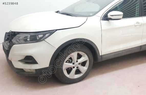 Qashqai J11 Nissan Davlumbaz ve Parçaları - Mil Oto