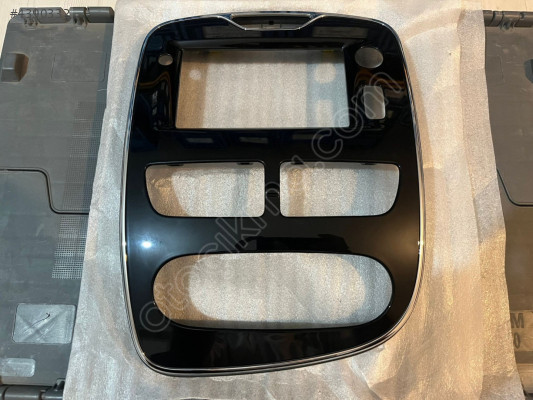 CLİO 4 TEYP ÇERÇEVESİ ORJİNAL 682600069R