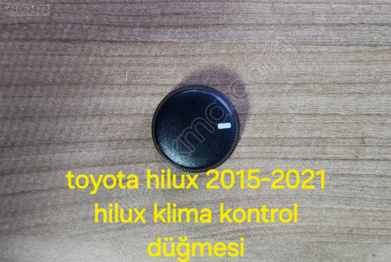 TOYOTA HİLUX 2015-2021 KLİMA KONTROL DÜĞMELERİ        (XS1109S25)