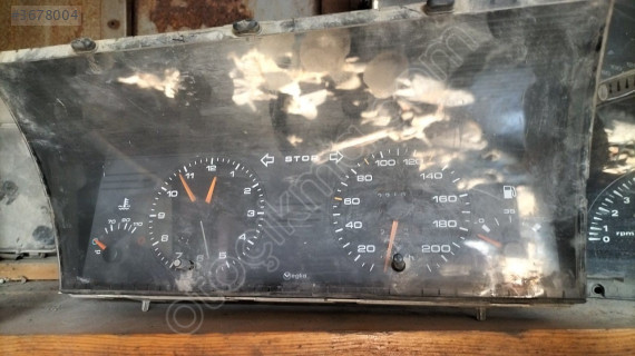 Peugeot 405 kilometre saati