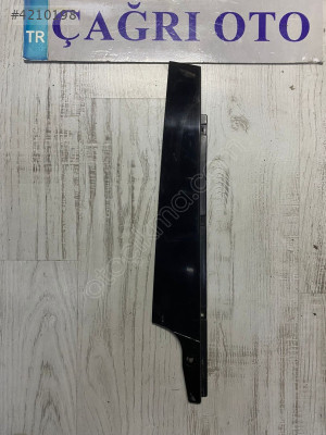 AUDİ Q5 SAĞ ÖN ORTA DİREK KAPLAMASI 8R0837902 ÇAĞRI OTO
