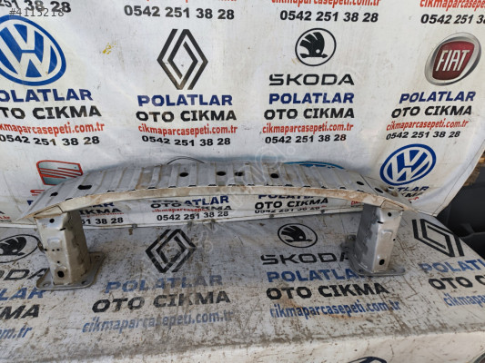 Ford Focus 2 ön tampon demiri