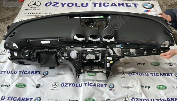 Mercedes W206 C Serisi Ön Göğüs Torpido