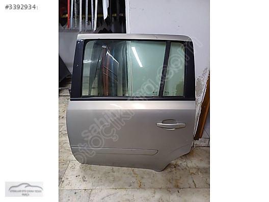 Opel Zafira çıkma orijinal sol arka kapı dolu