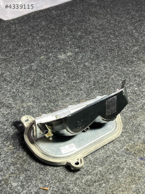 VOLKSWAGEN PASSAT B8 VİRAJ AYDINLATMA BEYİNİ SAĞ