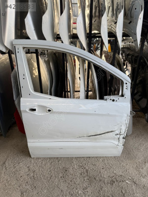 Ford Courier sağ ön kapı