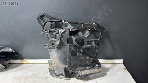 BMW X1 U11 ÖN TAMPON SAĞ İÇ BRAKET 51119881916