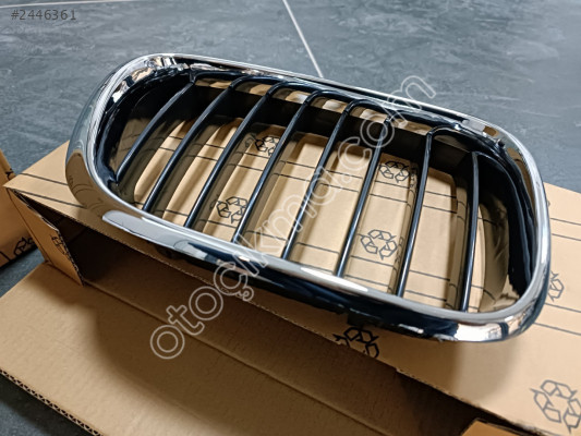 BMW X5 E53 SAĞ BÖBREK KROM SİYAH 2000-2003 51138402646 SY