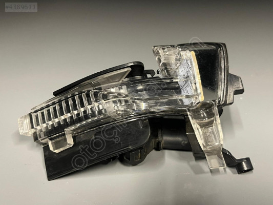 A3 SAĞ AYNA SİNYALİ ORJİNAL 8Y1949102A