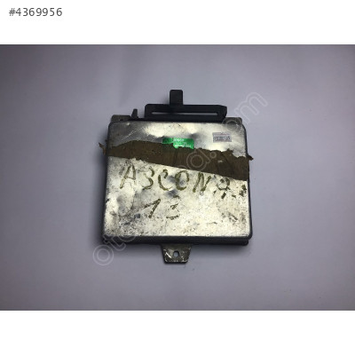 Opel Kadett Kontrol Ünitesi 0280000304 90122322