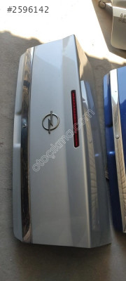opel astra çıkma bagaj kapağı
