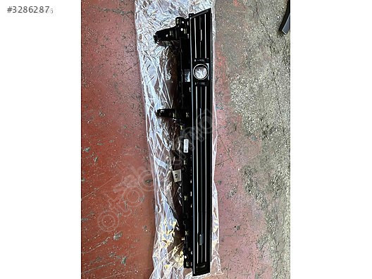 Passat B8 Kalorifer Izgarası