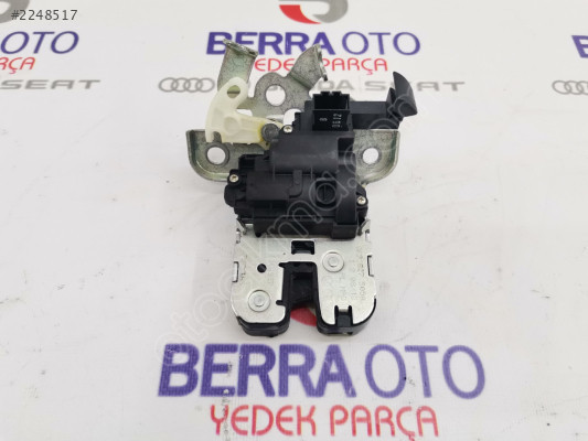 AUDI A3 A4 A5 A6 A7 BAGAJ KAPAK KİLİDİ 8K9827505A