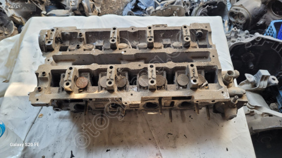 Ford escord 1.6 silindir kapagı