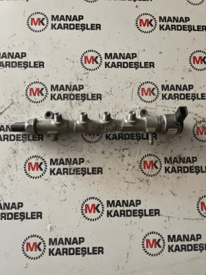 T ROC RAİL YAKIT BORUSU 1.6 TDİ 04L130089F 04L130764B