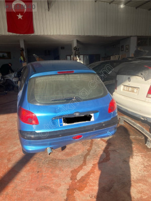 2003 MODEL PEUGEOT 206 ARKA TAMPON