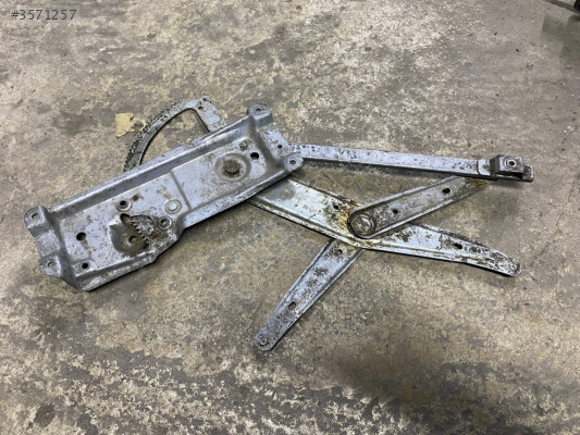 OPEL VECTRA B SAĞ ÖN CAM KRİKOSU ÇIKMA 90520226 CANCAN OPEL