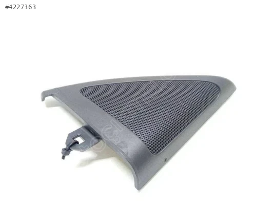 8T0035424 ORJİNAL  SAĞ HOPARLÖR KAPAĞI A5