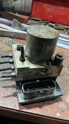 PEUGEOT PARTNER TEPE ABS BEYNI ÇEVİK OTO ÇIKMA