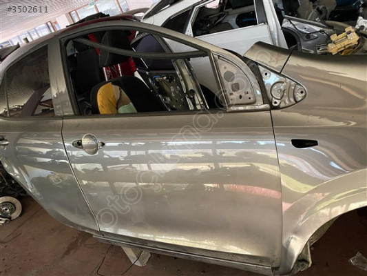2017-2021 Kia Picanto Sağ Ön Kapı