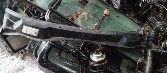 Opel astra g ön cam ızgarası