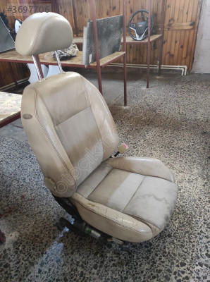 SKODA SUPERB ÖN SAĞ ÖN KOLTUK