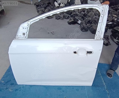 2012/2018 FORD FOCUS BEYAZ SOL ÖN KAPI ORJINAL GÖÇÜKLÜK